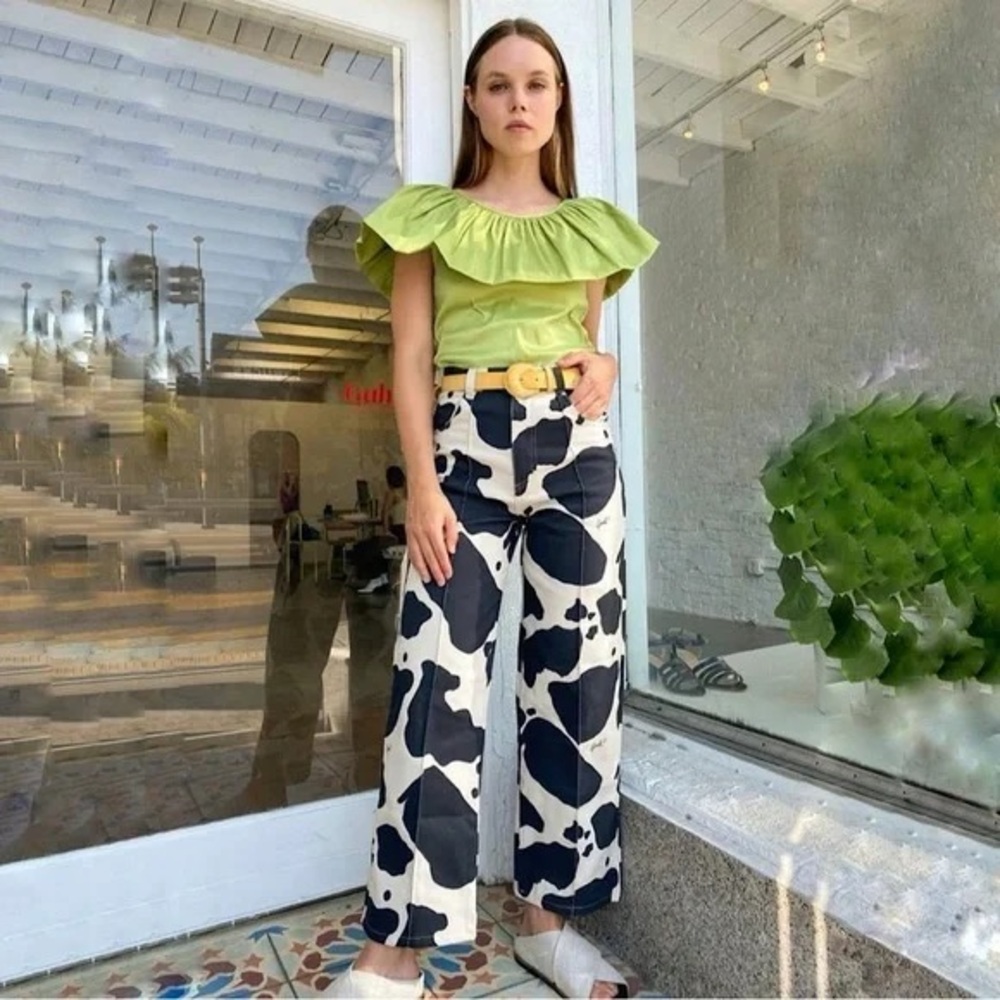 Lisa Says Gah Robyn Jean in Cow Print Denim